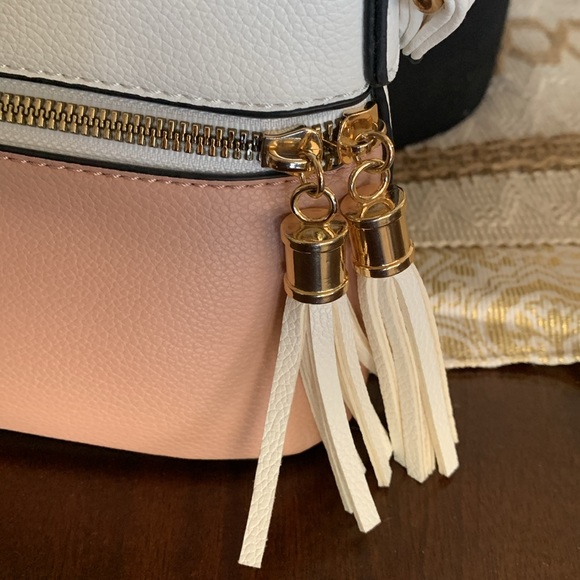 Crossbody bag - Picture 4 of 8